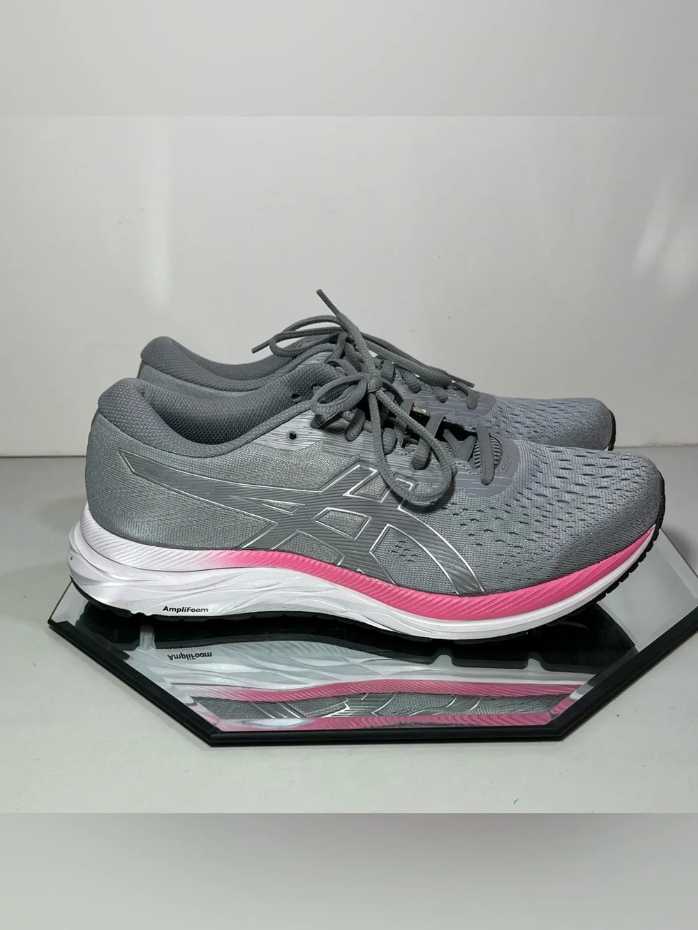 Women’s Asics Gel-Excite 7 Athletic Shoes, US Size 10 Wide, Gray